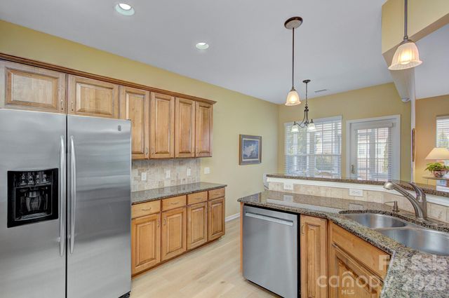 10219 Threatt Woods Drive, Charlotte, NC 28277