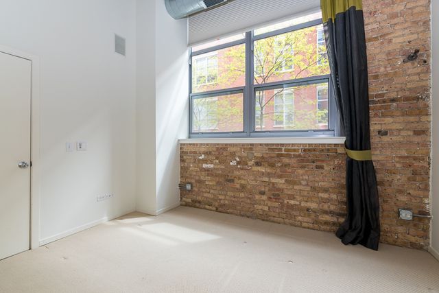 1735 N Paulina Street 206, Chicago, IL 60622