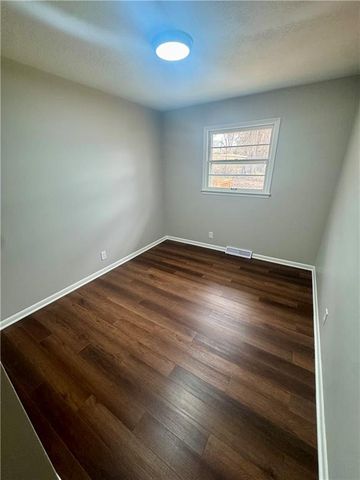 2214 N 21st Street, Kansas City, KS 66104