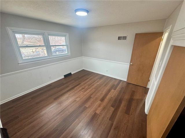 2214 N 21st Street, Kansas City, KS 66104