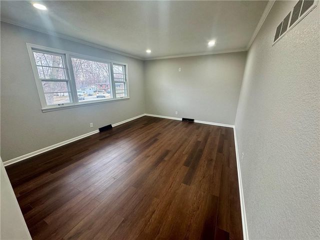 2214 N 21st Street, Kansas City, KS 66104