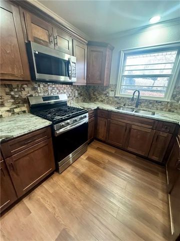 2214 N 21st Street, Kansas City, KS 66104