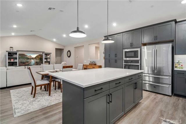 8812 W Dale Drive, Lancaster, CA 93536