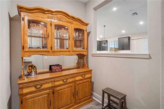 8812 W Dale Drive, Lancaster, CA 93536
