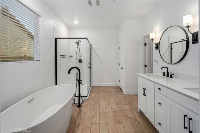 8812 W Dale Drive, Lancaster, CA 93536