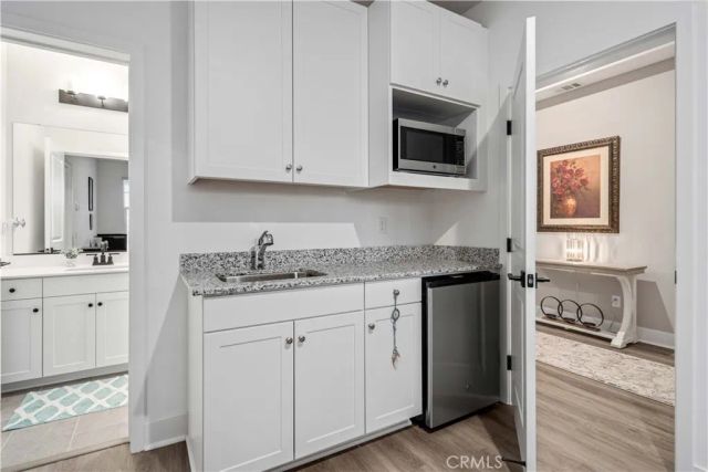 8812 W Dale Drive, Lancaster, CA 93536