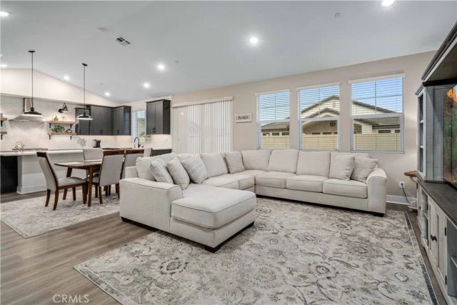 8812 W Dale Drive, Lancaster, CA 93536