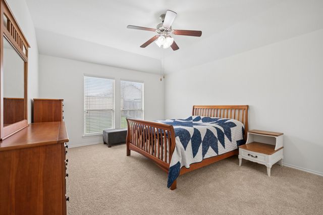 8904 Whirlwind Trail, Aubrey, TX 76227