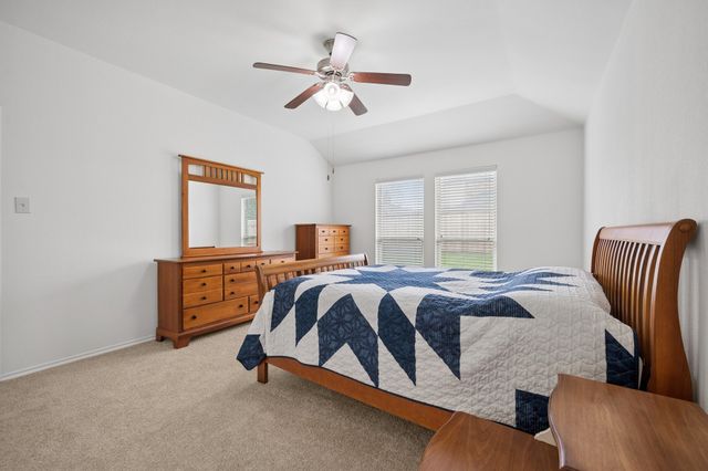 8904 Whirlwind Trail, Aubrey, TX 76227