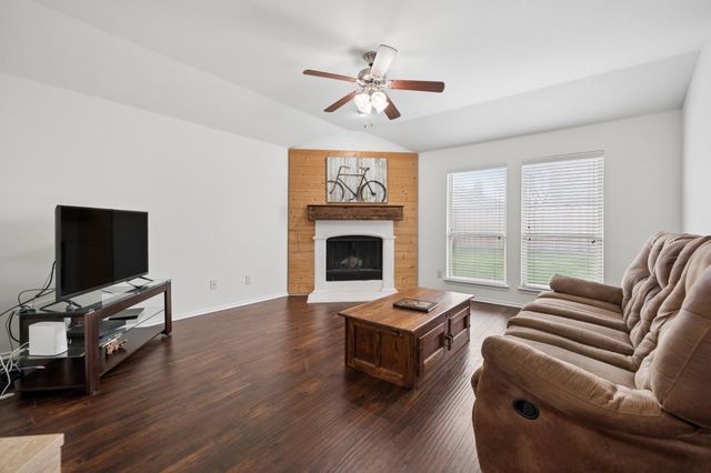 8904 Whirlwind Trail, Aubrey, TX 76227