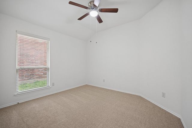 8904 Whirlwind Trail, Aubrey, TX 76227