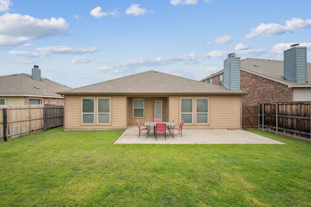 8904 Whirlwind Trail, Aubrey, TX 76227