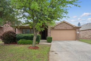 8904 Whirlwind Trail, Aubrey, TX 76227