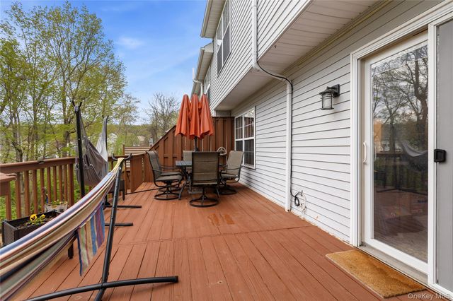 22 Plum Court, Highland Mills, NY 10930