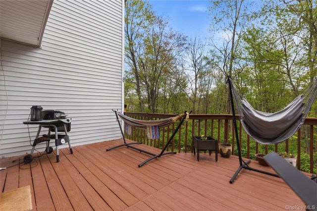 22 Plum Court, Highland Mills, NY 10930