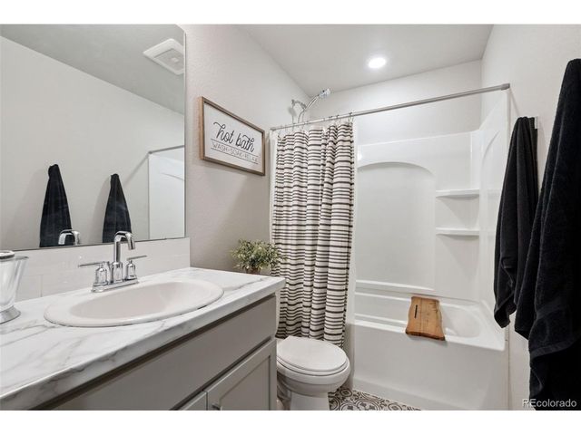 441 Gila Trl, Ault, CO 80610