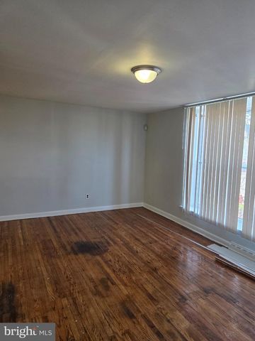 2037 NAPFLE ST, Philadelphia, PA 19152