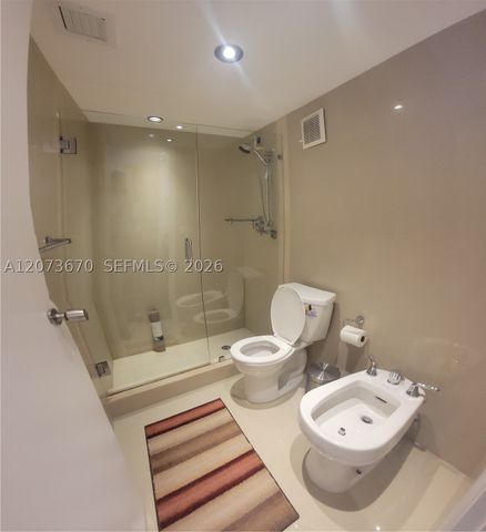3200 Collins Ave 9-1, Miami Beach, FL 33140