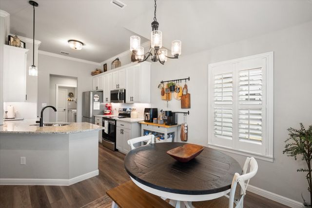 150 Palmer South Court, Palmer, TX 75152