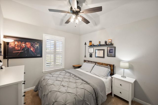 150 Palmer South Court, Palmer, TX 75152