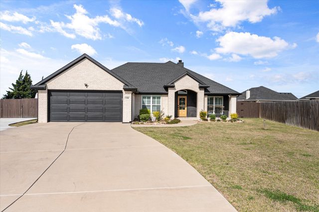 150 Palmer South Court, Palmer, TX 75152