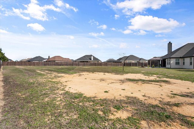 150 Palmer South Court, Palmer, TX 75152