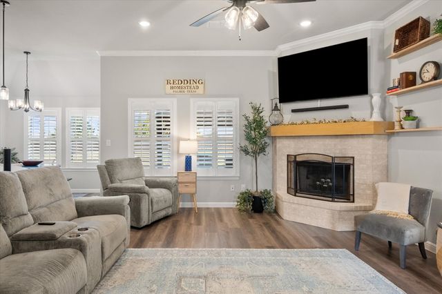 150 Palmer South Court, Palmer, TX 75152