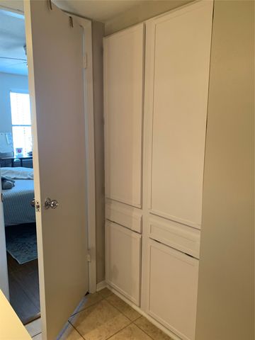 218 N Texas Boulevard 303, Denton, TX 76201