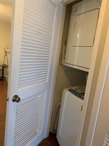 218 N Texas Boulevard 303, Denton, TX 76201