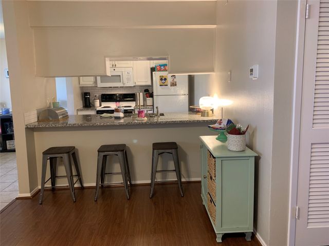 218 N Texas Boulevard 303, Denton, TX 76201