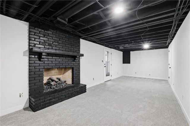 6832 NW Pleasant View Drive, Parkville, MO 64152