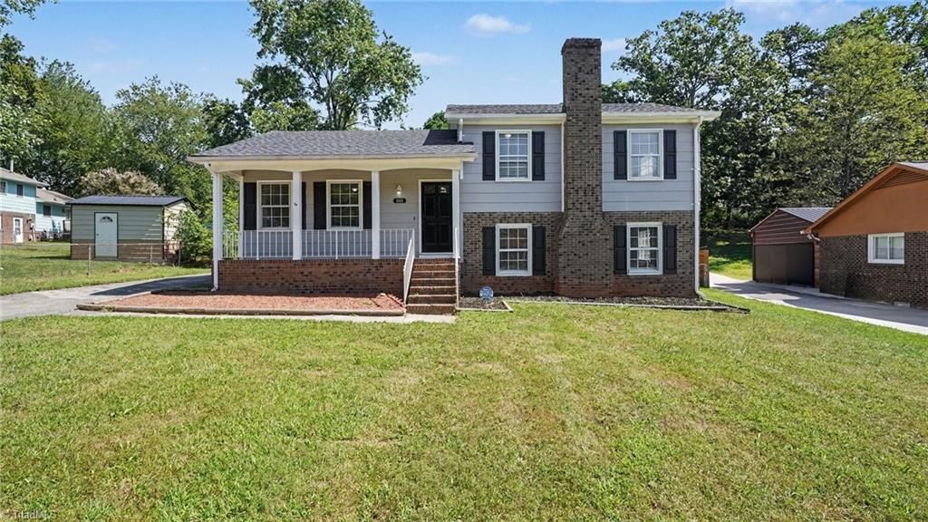 1115 Castlegate Drive, Winston-salem, NC 27103
