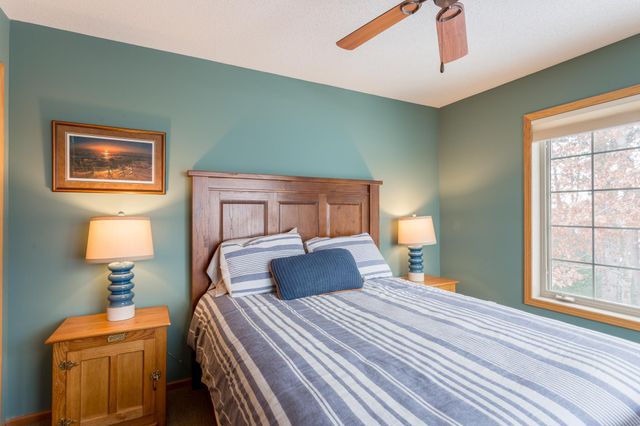 1520 Hunter Hill Road, Hudson, WI 54016