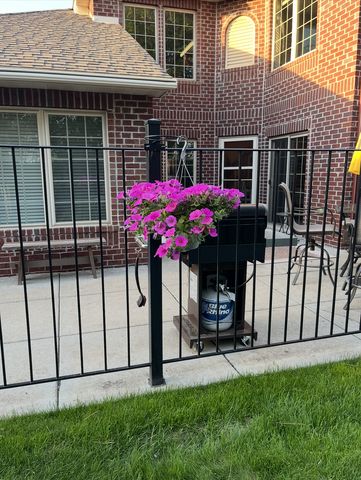 1520 Hunter Hill Road, Hudson, WI 54016