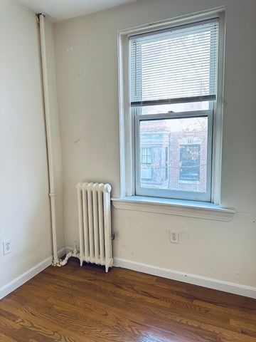 17 South Russell St 5, Boston, MA 02114