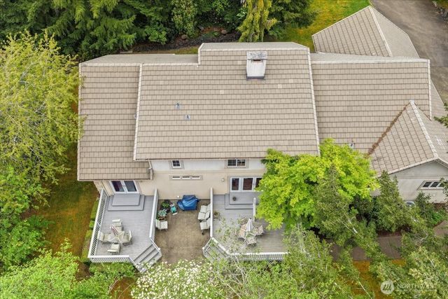 121 E Sterling Dr, Allyn, WA 98524