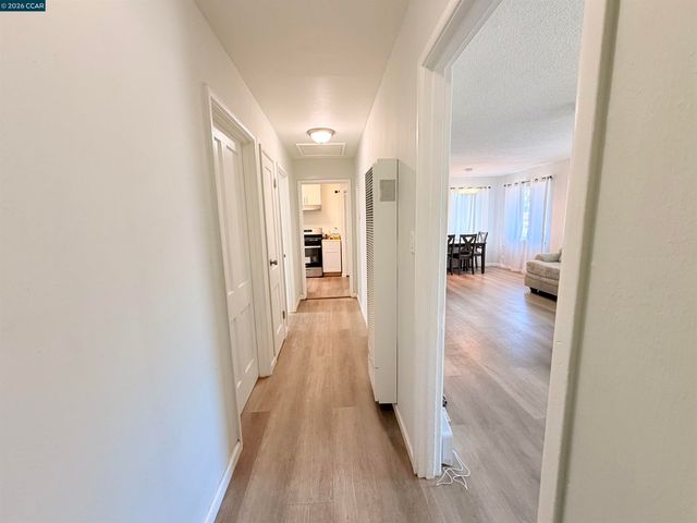 238 Fitzpatrick Rd, Oakland, CA 94603