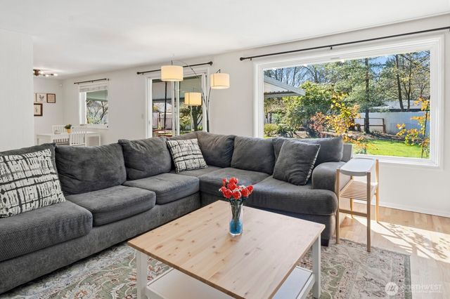 307 Ranger Drive SE, Lacey, WA 98503