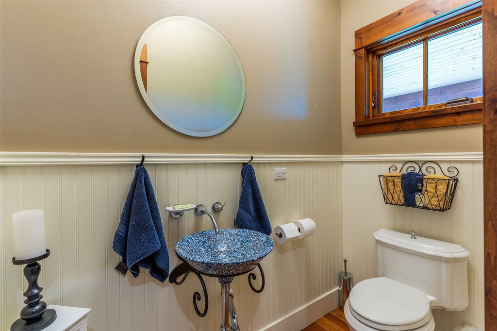 6710 Farm To Market Road, Whitefish, MT 59937 photo 10