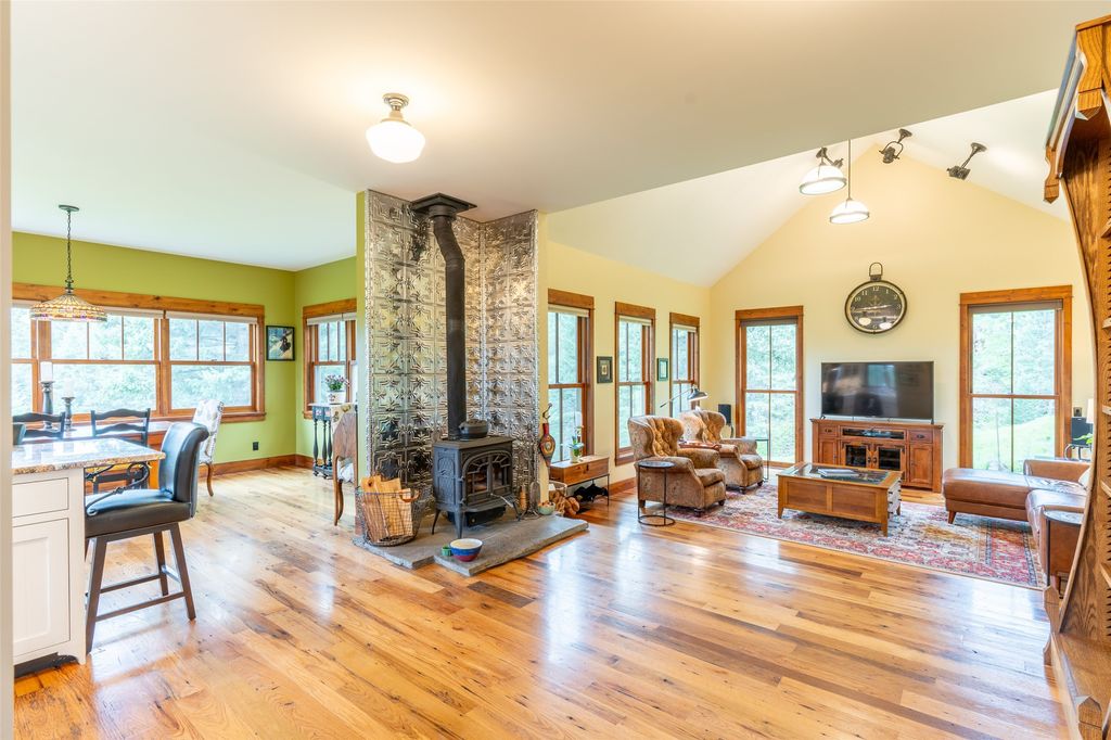 6710 Farm To Market Road, Whitefish, MT 59937 photo 13