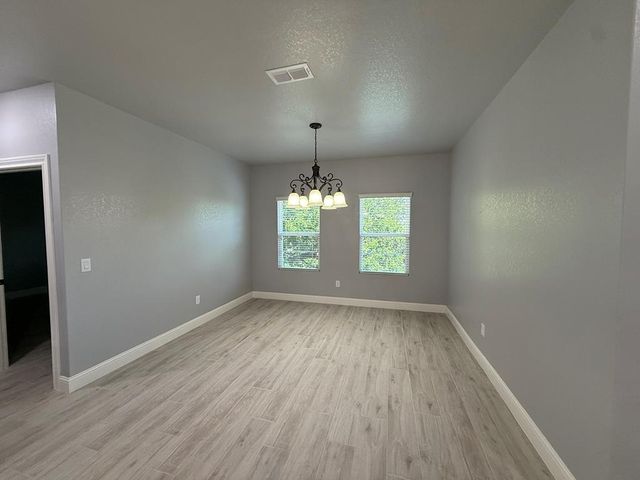 1703 N Valencia Dr, Kerrville, TX 78028
