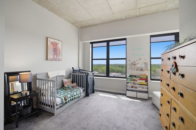 1122 W CATALPA Avenue 910, Chicago, IL 60640