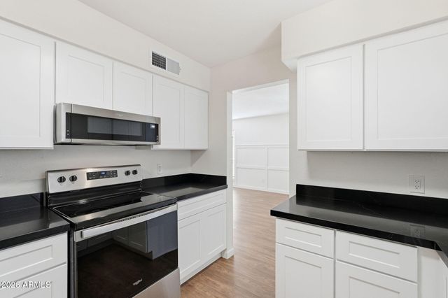 231 N Robson Apt 7, Mesa, AZ 85201