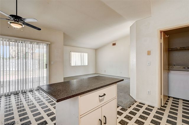 4822 Hunters Run Drive, North Las Vegas, NV 89031