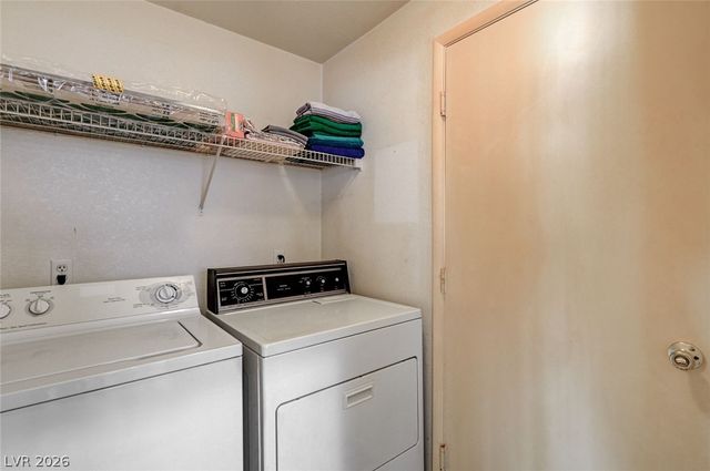 4822 Hunters Run Drive, North Las Vegas, NV 89031