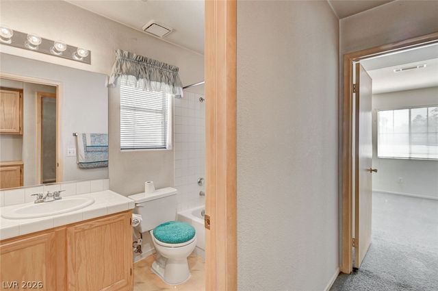 4822 Hunters Run Drive, North Las Vegas, NV 89031