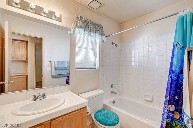 4822 Hunters Run Drive, North Las Vegas, NV 89031