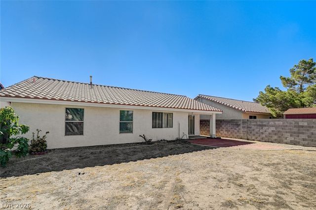 4822 Hunters Run Drive, North Las Vegas, NV 89031