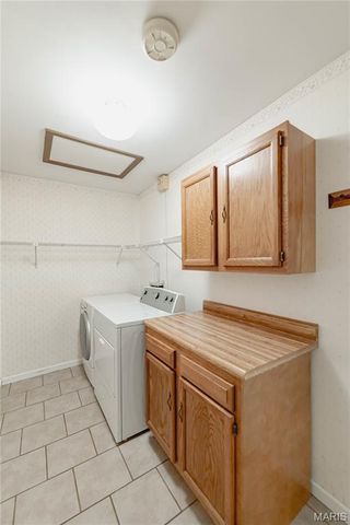 2054 Krause Hill Place Place, Florissant, MO 63031