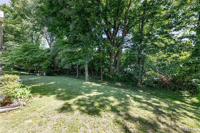 2054 Krause Hill Place Place, Florissant, MO 63031